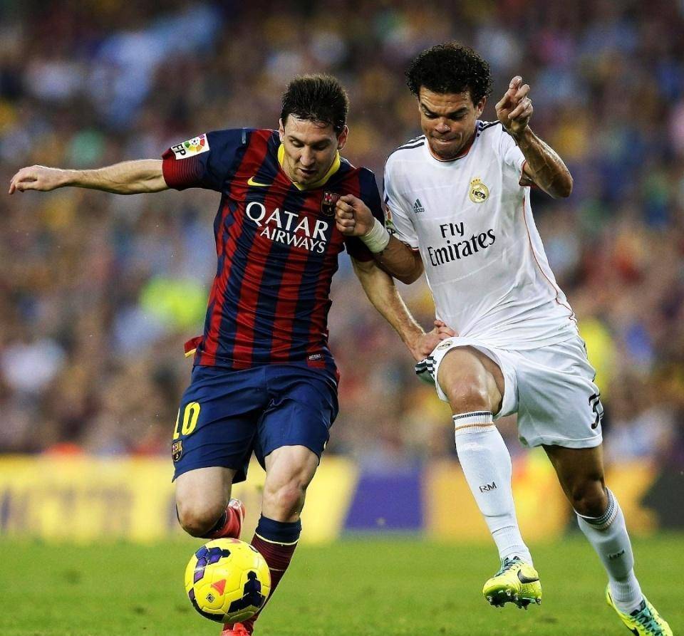 梅西重要时刻大比分获胜，皇家马德里带队取胜！赛场气氛高涨的简单介绍