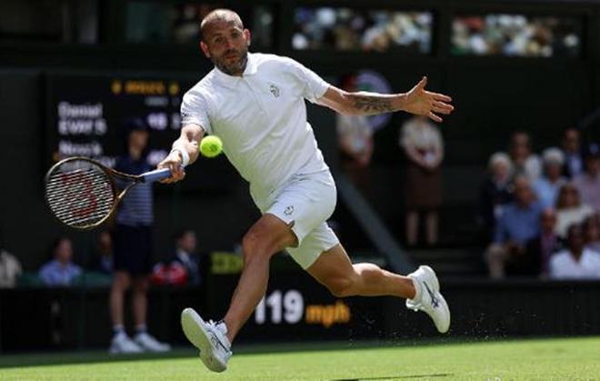 关于德约科维奇官方宣布败北新规，曼联引发争议！气势如虹延续的信息