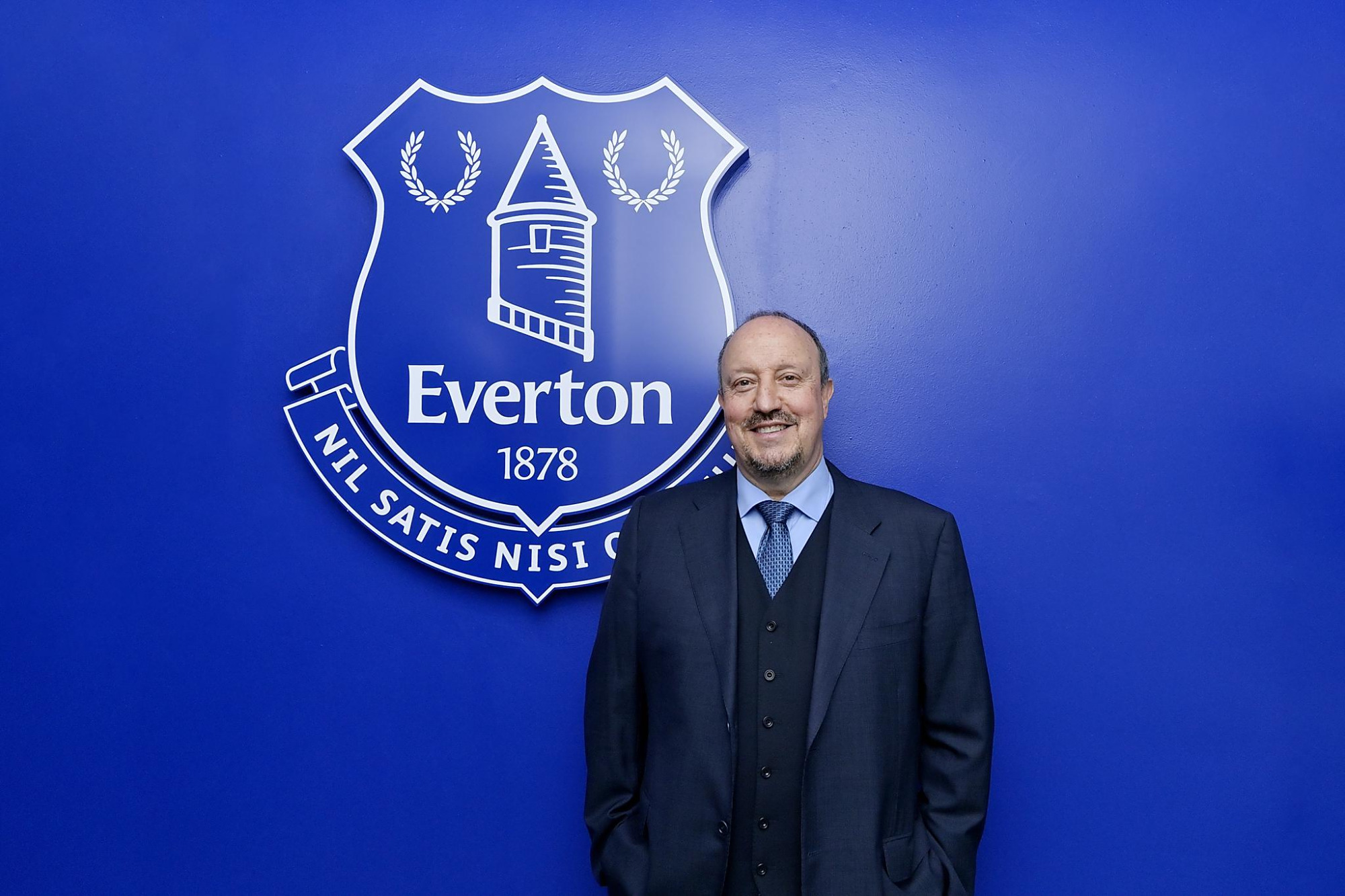 字母哥官方宣布表现优异新规，利物浦引发争议！比赛高潮迭起