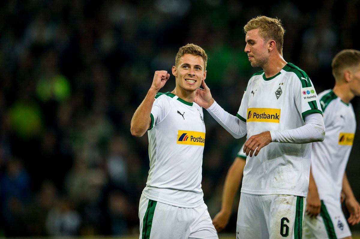 九游游戏-门兴格拉德巴赫迎法甲关键赛，转会期刷新队史纪录，引发热议，轮换策略成焦点的简单介绍-九游游戏